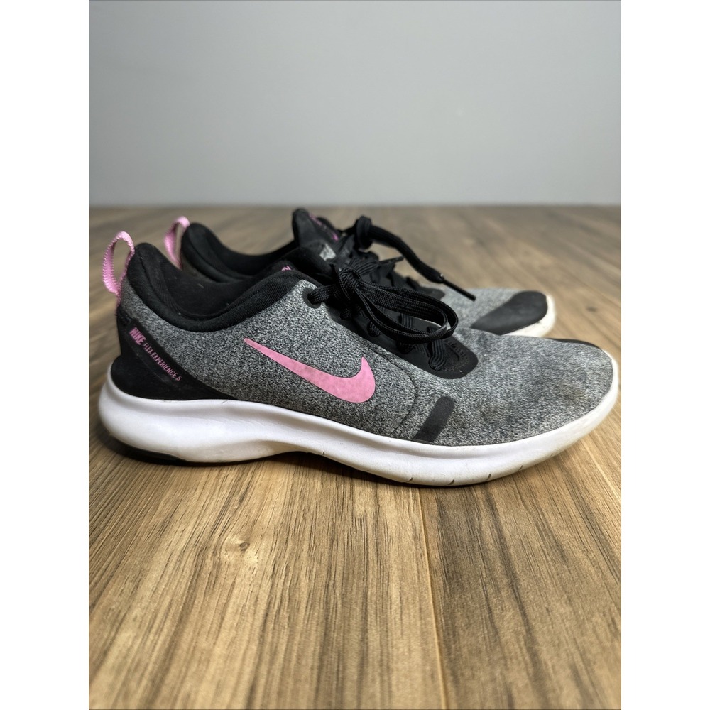 Size 6.5 - Women's Nike Flex Experience RN 8‎ Psychic Pink